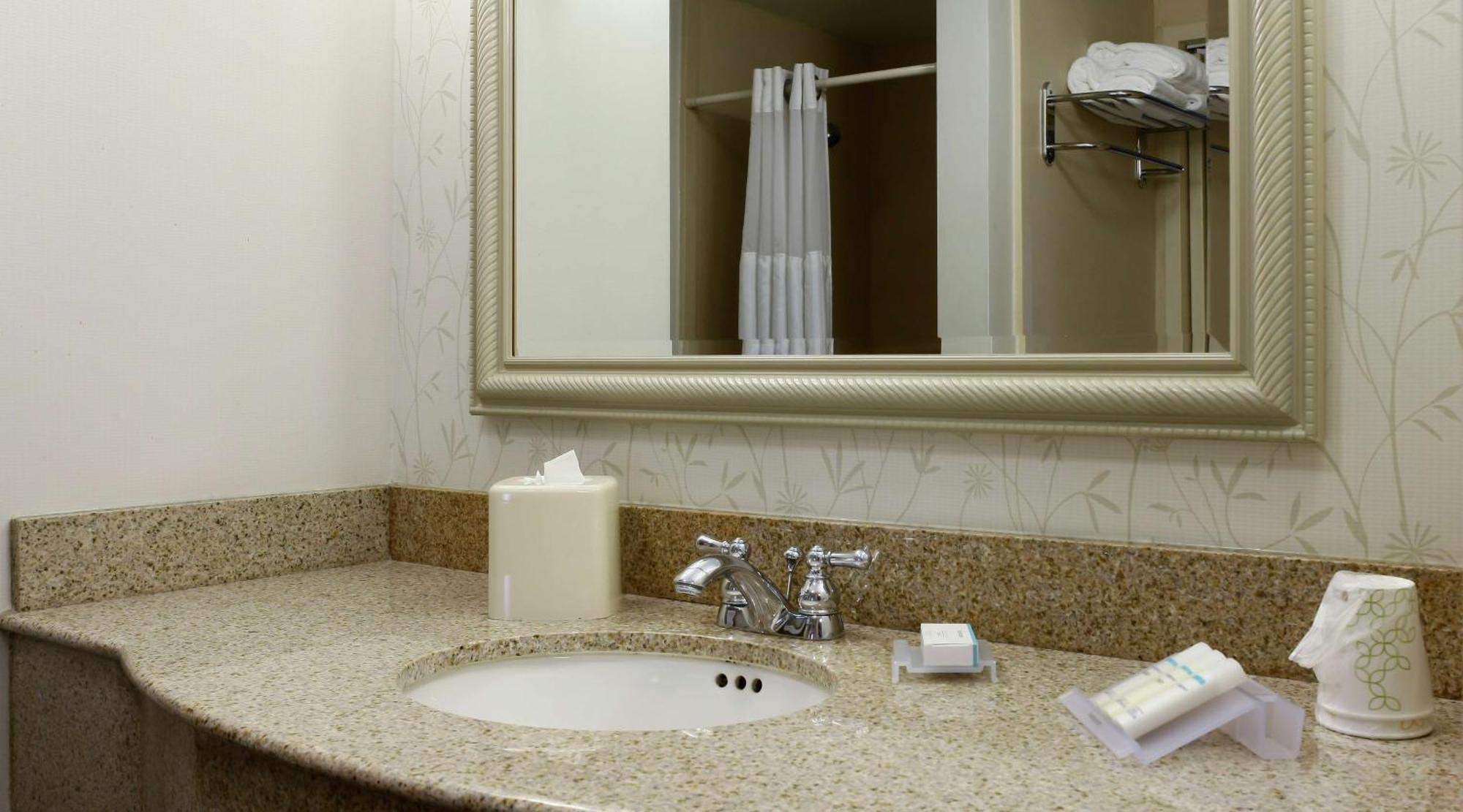 Hilton Garden Inn Secaucus/Meadowlands Экстерьер фото